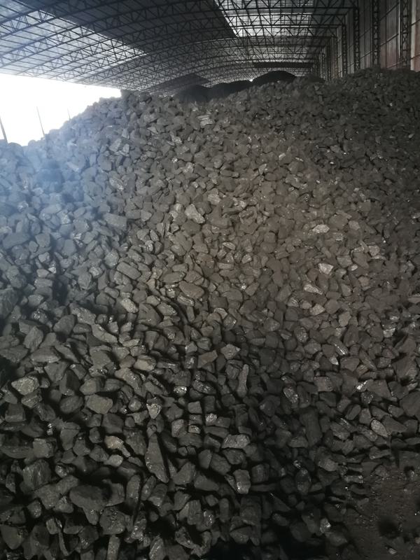 东莞引途室内仓库煤炭，38块煤