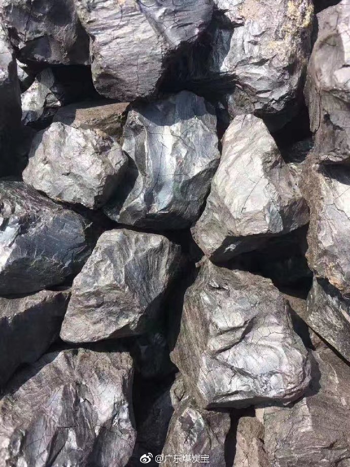 4800卡菲律宾煤炭块煤较多、块较大